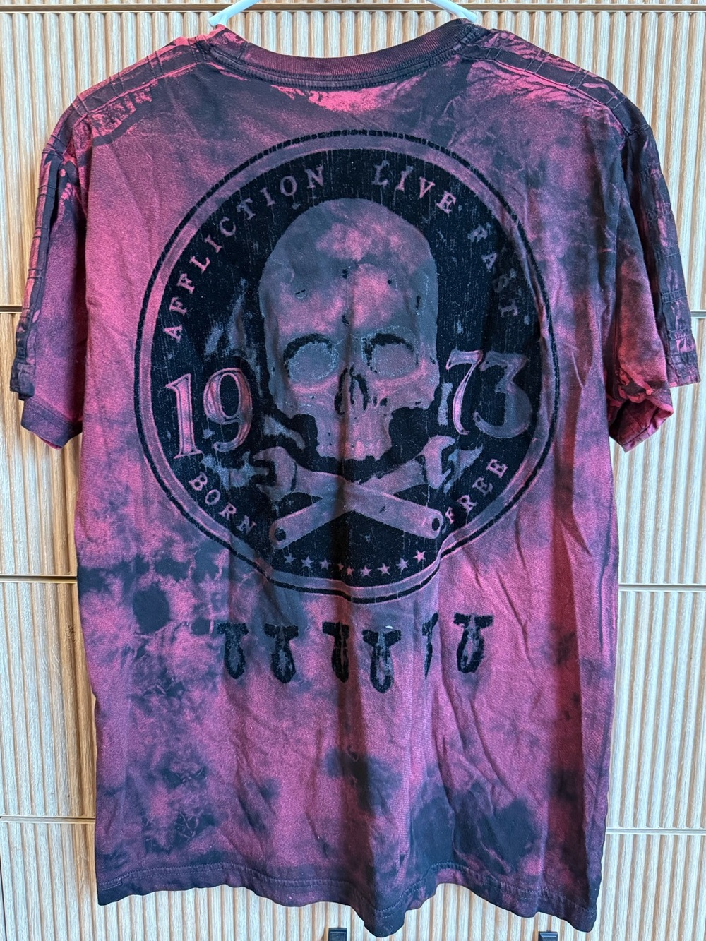 Black & Red Affliction T-Shirt - Picture 2 of 2